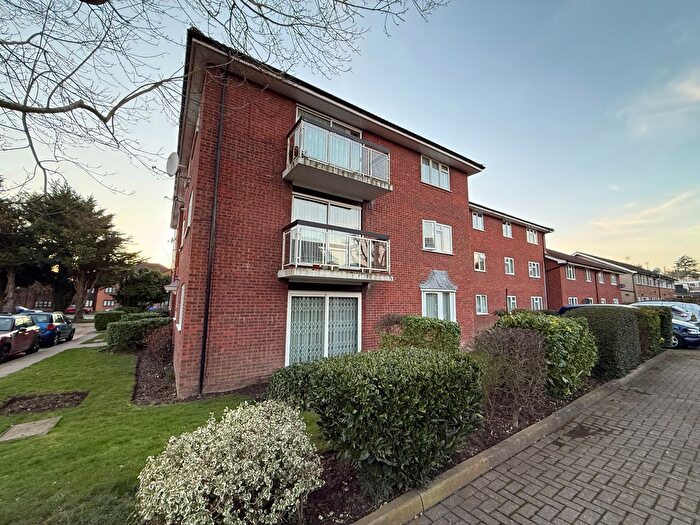 2 Bedroom Flat For Sale In Stanmore, HA7