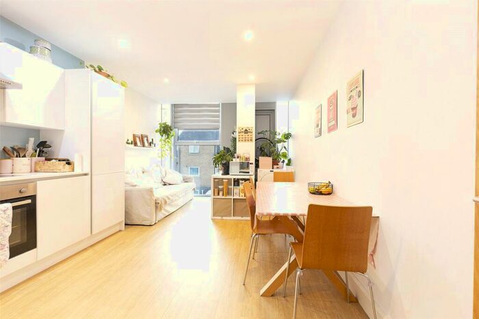 1 Bedroom Apartment To Rent In Little Thames Walk, London, SE8