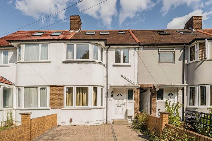 4 Bedroom Property To Rent In Mogden Lane, Isleworth, TW7