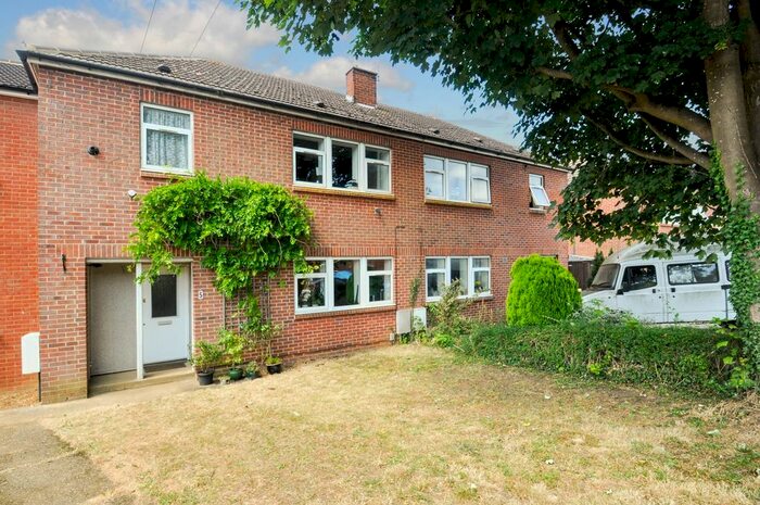 3 Bedroom Terraced House To Rent In Withington Road, Bicester OX26