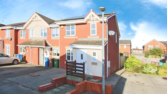 3 Bedroom End Of Terrace House For Sale In Kestrel Close, Driffield, East Riding Of Yorkshire, YO25