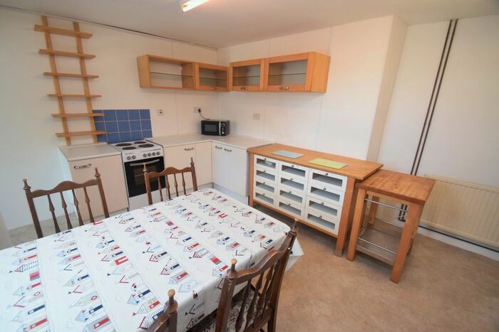 4 Bedroom End Of Terrace House To Rent In Waterloo Road, Falmouth, TR11