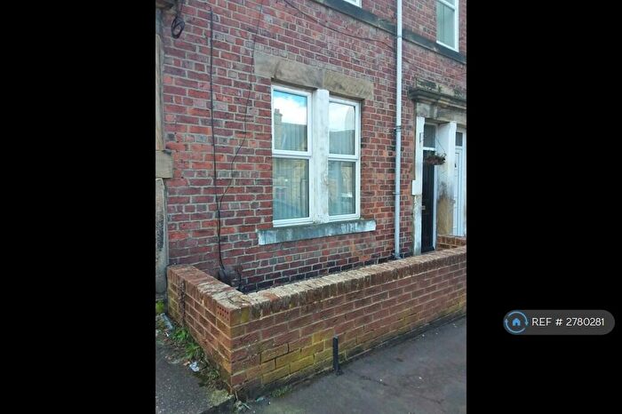 2 Bedroom Flat To Rent In Chandos Street, Gateshead, NE8