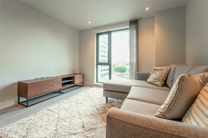 1 Bedroom Apartment To Rent In St Martins Place, Broad Street, Birmingham, West Midlands, B15