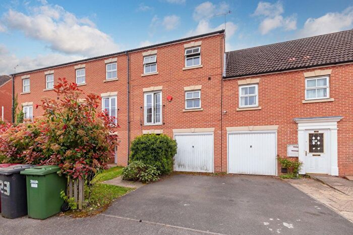 6 Bedroom Town House For Sale In Olivia Drive, Langley, SL3