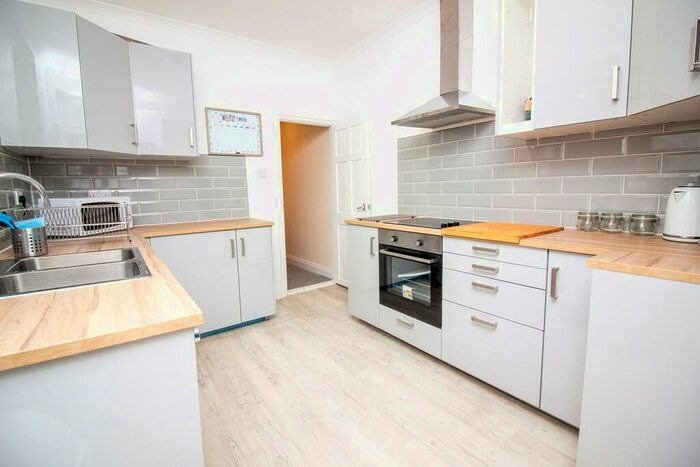 4 Bedroom Semi-Detached House To Rent In Cleveland Road, Southsea, PO5