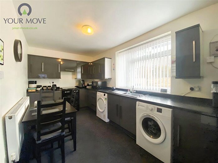 3 Bedroom Semi-Detached House For Sale In Dawson Road, Keighley, West Yorkshire, BD21