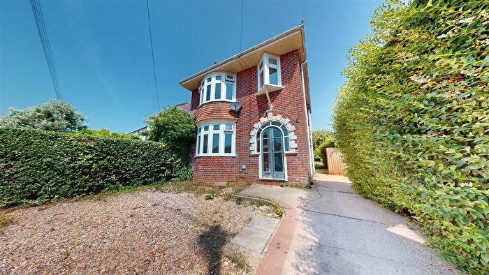 3 Bedroom Detached House To Rent In East Wyld Road, Weymouth, DT4