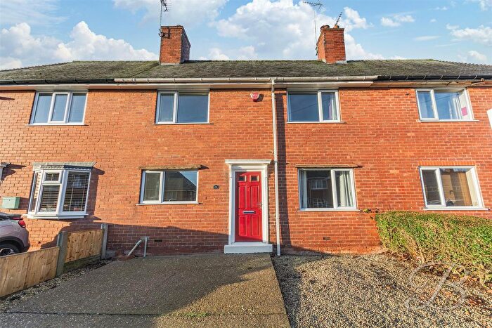 3 Bedroom Terraced House For Sale In First Avenue, Edwinstowe, Mansfield, NG21