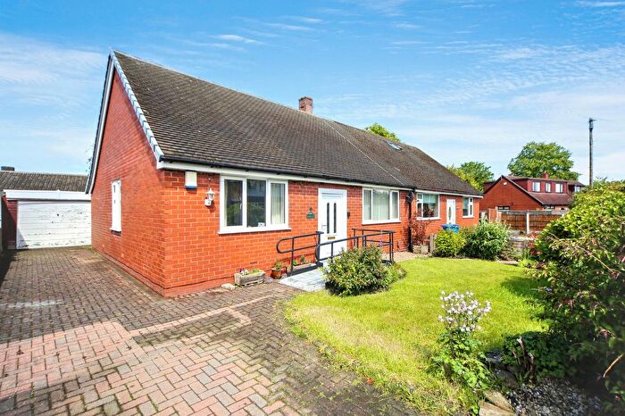 3 Bedroom Semi-Detached Bungalow For Sale In Park Lane, Abram, WN2