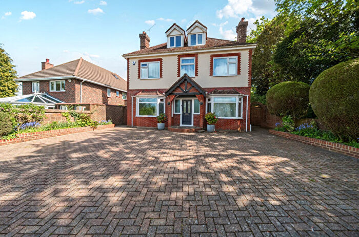 6 Bedroom Detached House For Sale In London Road, Widley, Waterlooville, Hampshire, PO7