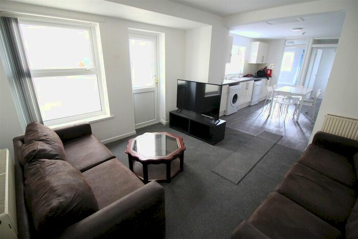 7 Bedroom Property To Rent In Richards Street, Cathays, Cardiff, CF24