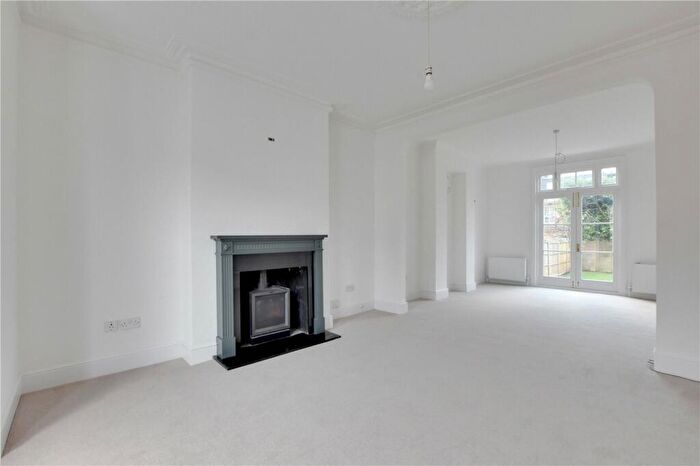 3 Bedroom End Of Terrace House For Sale In Chalcroft Road, Hither Green, London, SE13