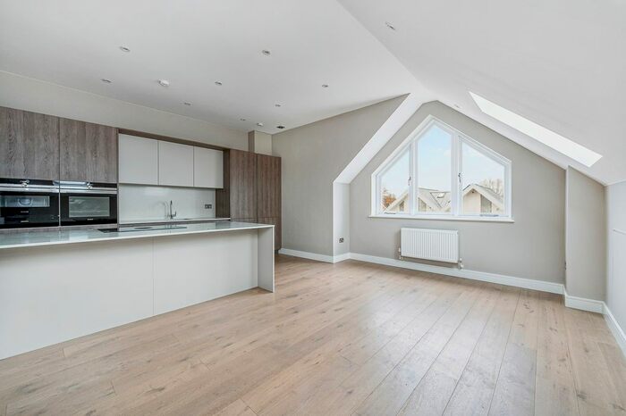 2 Bedroom Flat To Rent In Woodfield Road, Ealing, London, W5