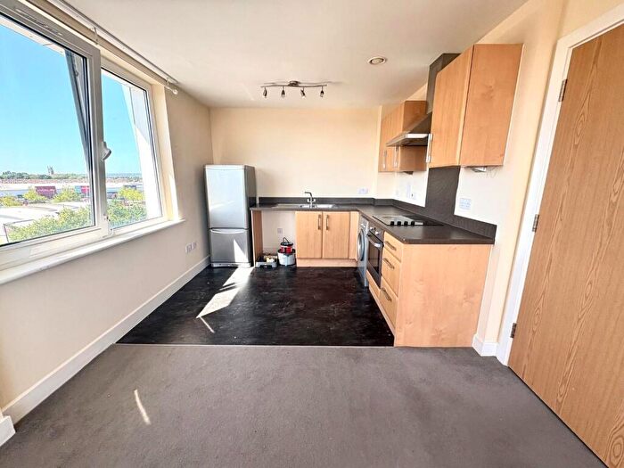 2 Bedroom Flat To Rent In Goldsmith Avenue, Southsea, PO4