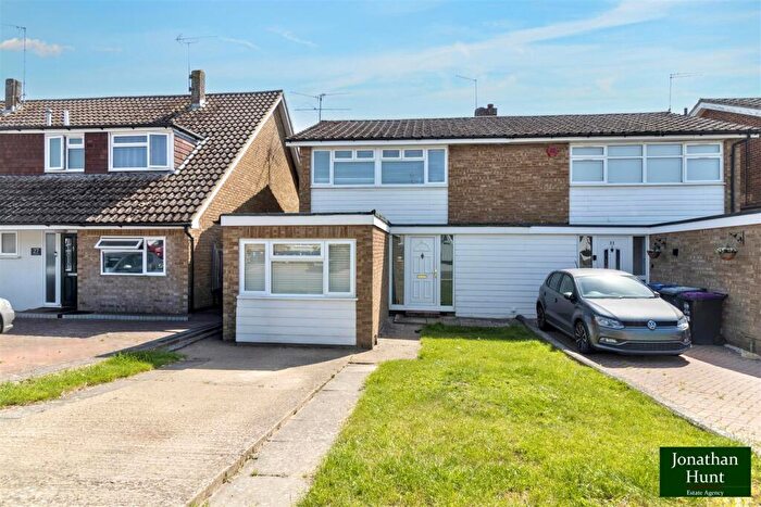 3 Bedroom Semi-Detached House For Sale In Monks Walk, Buntingford, SG9