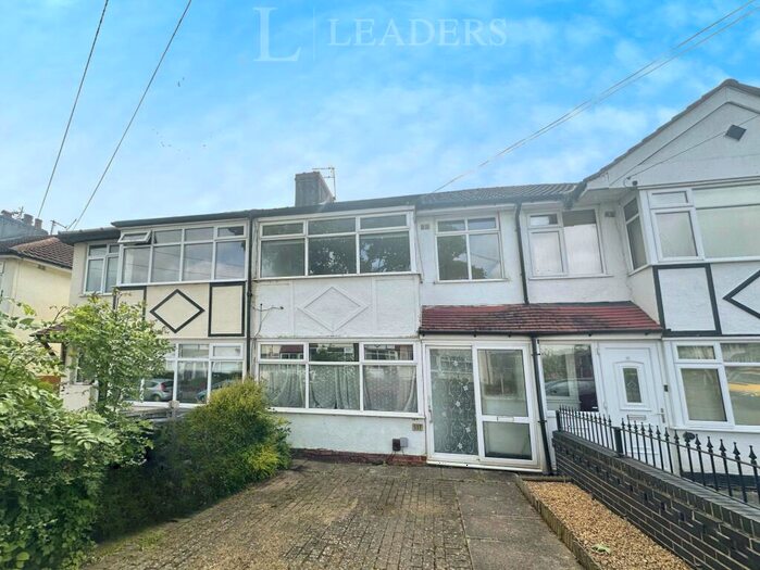 3 Bedroom Terraced House To Rent In Old Oak Road, Kings Norton, Birmingham, B38