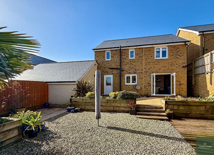 4 Bedroom Detached House For Sale In Gwarak Tewdar, Truro, TR1