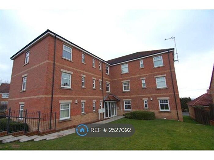 2 Bedroom Flat To Rent In Birchin Bank, Elsecar, Barnsley, S74
