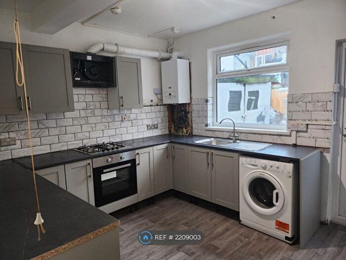 2 Bedroom Terraced House To Rent In Ohio Road, London, E13