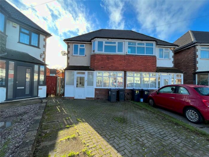 3 Bedroom Semi-Detached House To Rent In Deepdale Avenue, Birmingham, West Midlands, B26