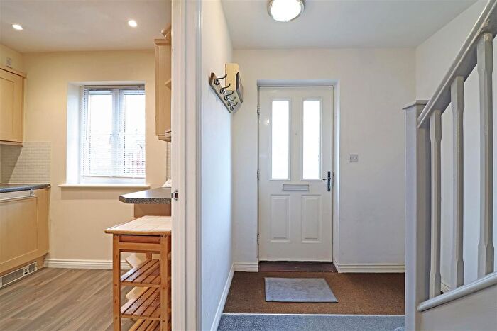 3 Bedroom Terraced House For Sale In Tylehurst Drive, Redhill, RH1