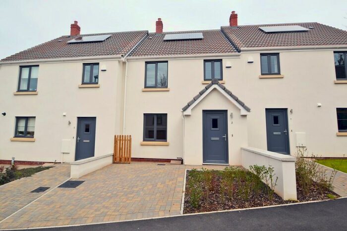 4 Bedroom Terraced House To Rent In Kent Road, BS49