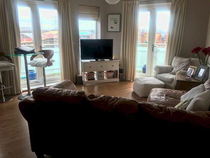 2 Bedroom Flat To Rent In Springhead Pkwy, Gravesend, DA11