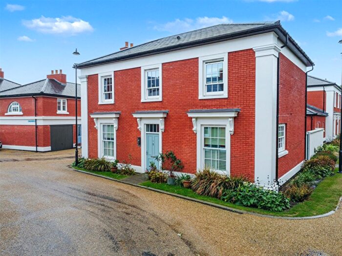 4 Bedroom Detached House For Sale In Bicycle Lane, Beeston, Nottingham, NG9