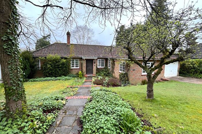 3 Bedroom Bungalow To Rent In Stylecroft Road, Chalfont St. Giles, HP8