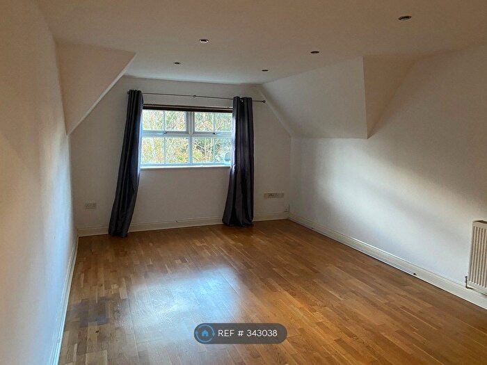 2 Bedroom Flat To Rent In York House, Fareham, PO14