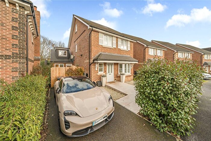 4 Bedroom Detached House For Sale In West End, Woking, Surrey, GU24