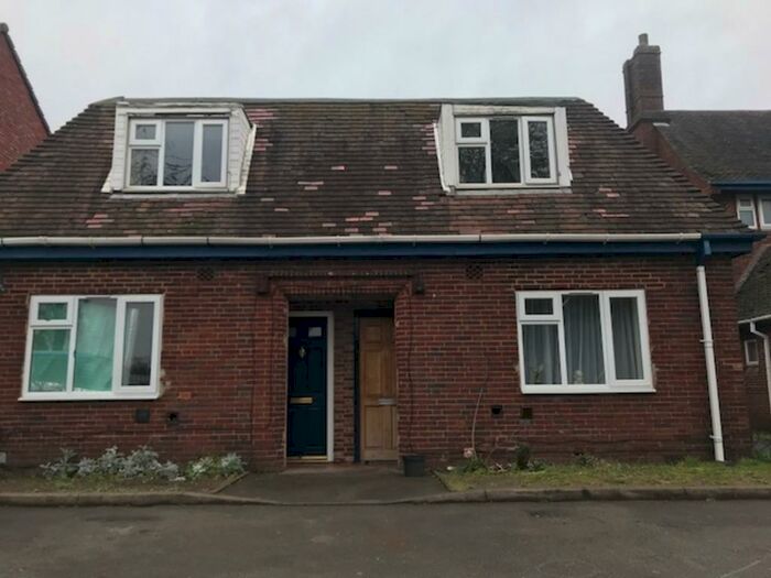 1 Bedroom Flat To Rent In Crossways Court, College Road, B44