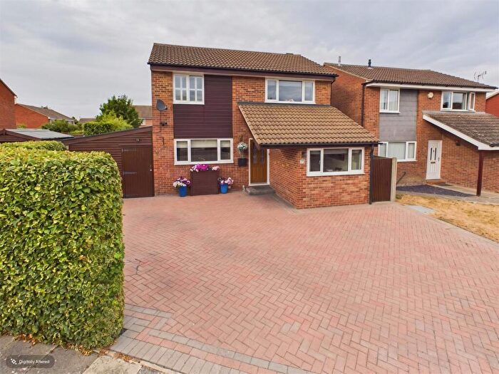4 Bedroom Detached House For Sale In Hawkesbury Drive, Calcot, Reading, RG31