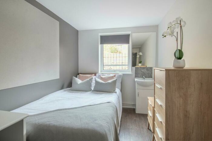 5 Bedroom House To Rent In Rob Roy House, Lenton, Nottingham, NG7