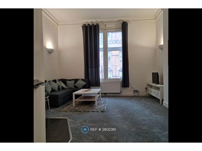 2 Bedroom Flat To Rent In West Regent Street, Glasgow, G2
