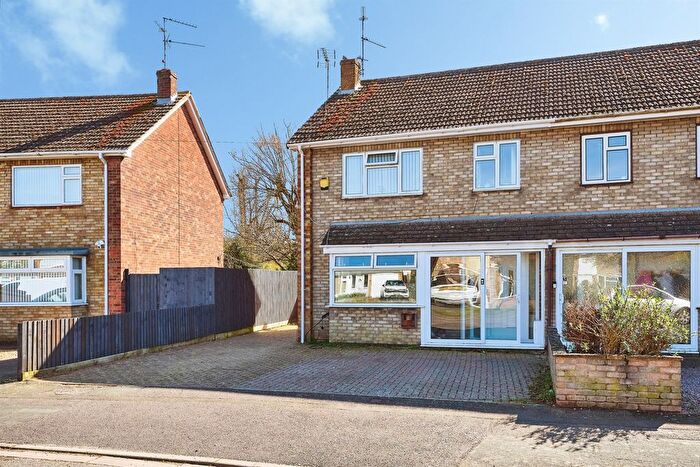 3 Bedroom Semi Detached House For Sale In Edinburgh Avenue, Peterborough, PE4