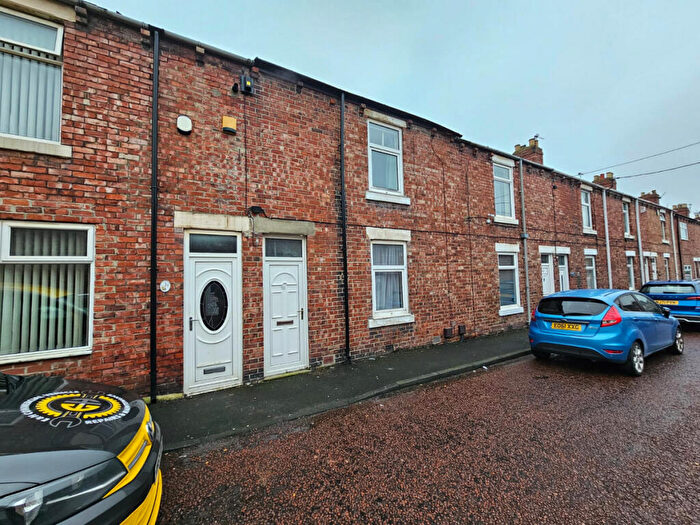 2 Bedroom Terraced House To Rent In King Street, Chester Le Street, DH3
