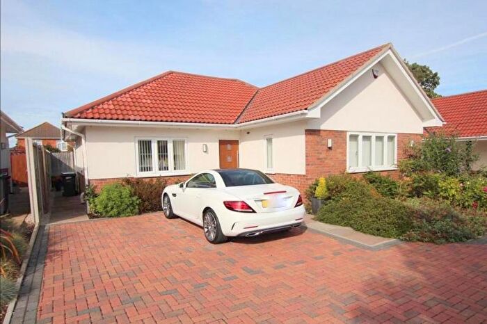 3 Bedroom Detached Bungalow For Sale In Parley Mews, Bournemouth, BH9
