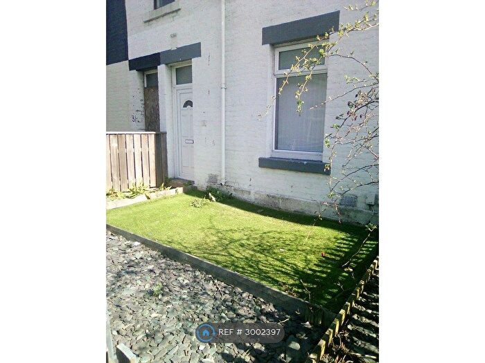 2 Bedroom Flat To Rent In Derby Street, Jarrow, NE32