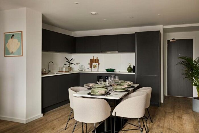 3 Bedroom Apartment To Rent In Swan Street House, Manchester, M4