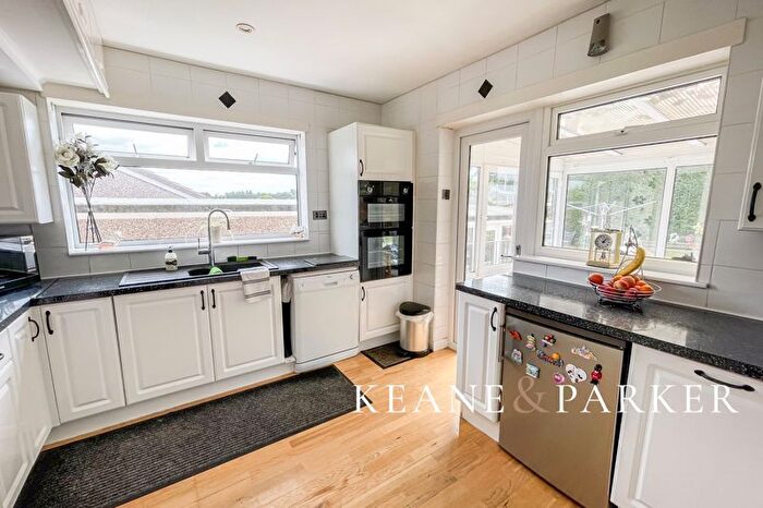 2 Bedroom Semi-Detached Bungalow For Sale In Oak Tree Park, Glenholt, Plymouth, PL6