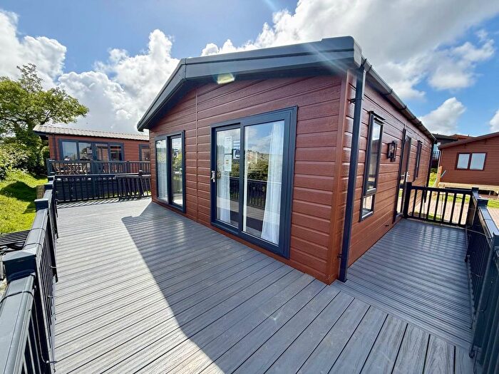 2 Bedroom Lodge For Sale In Ilfracombe, EX34