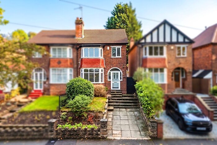 3 Bedroom Semi-Detached House For Sale In Cole Valley Road, Hall Green, B28