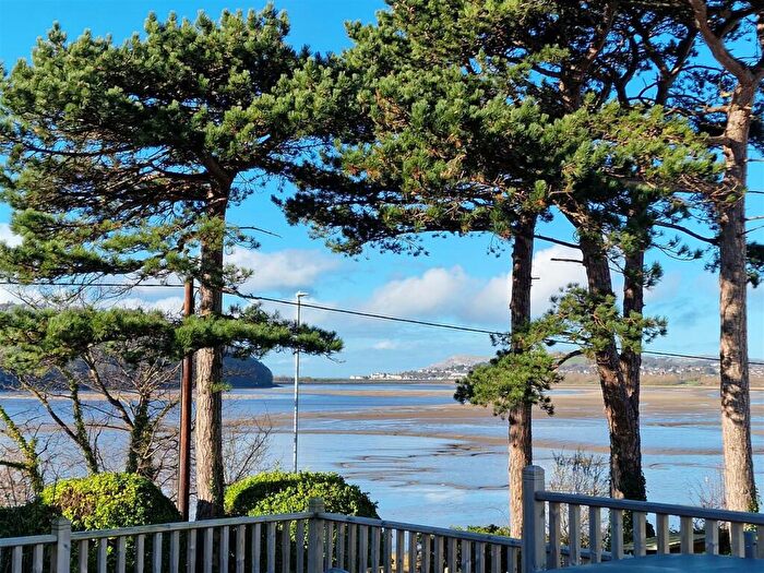 5 Bedroom Semi-Detached House To Rent In Glan Conwy, Colwyn Bay, LL28