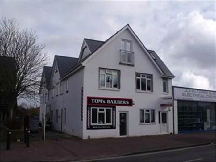 2 Bedroom Flat To Rent In Wimborne Road, Bournemouth, Dorset, BH9