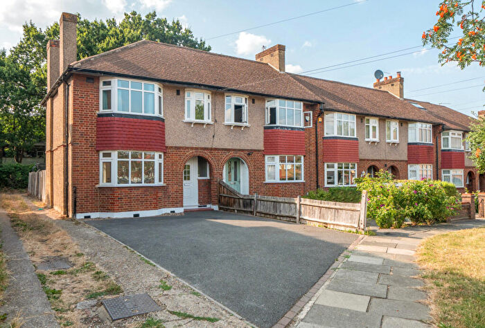 3 Bedroom End Of Terrace House For Sale In Thurleston Avenue, Morden, SM4