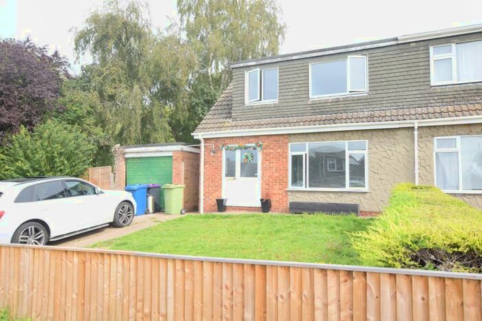 3 Bedroom Semi-Detached House To Rent In Millfields, Caistor, LN7