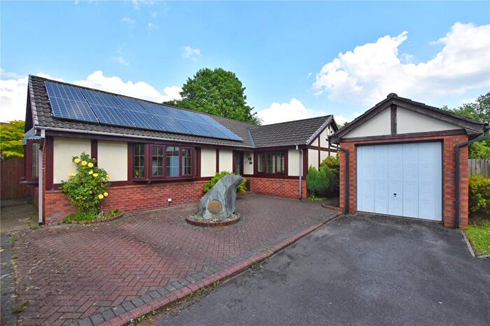 3 Bedroom Detached Bungalow For Sale In Forest View, Shawclough, Rochdale, Greater Manchester, OL12