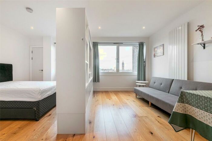 Apartment To Rent In Molesworth Street, London, SE13